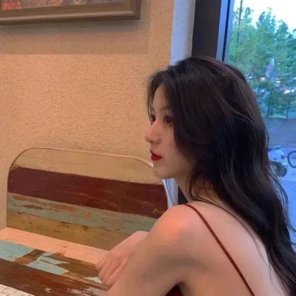 绝代美人海报